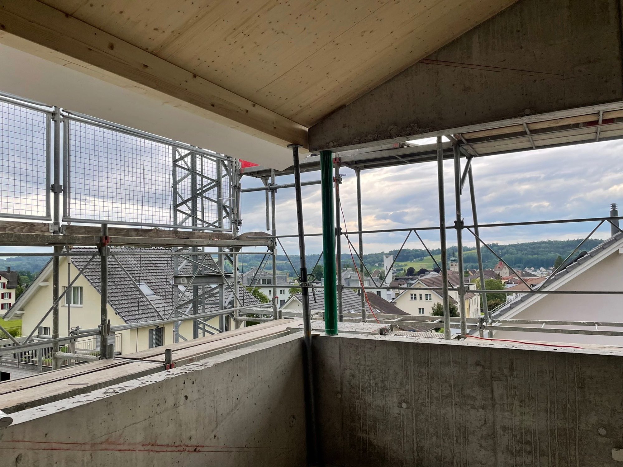 Rohbau mit Blick über die Umgebung